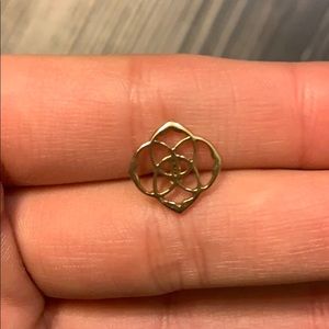 SINGLE Kendra Scott Dira Logo Stud
